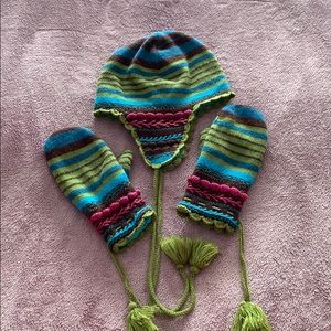 Free People Boho hat and mittens set